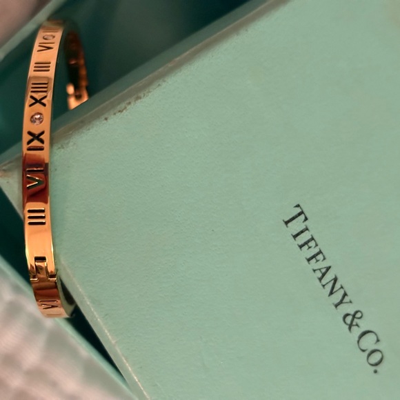 Tiffany & Co. Atlas Pierced Hinged Diamond Bracelet - Picture 11 of 14